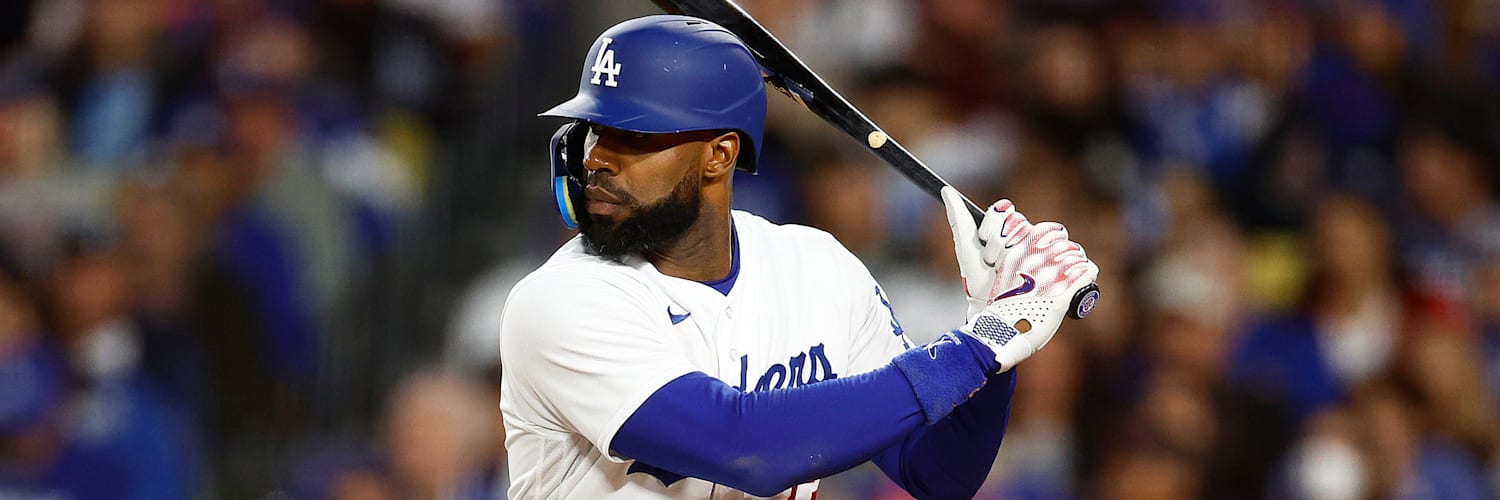 Los Angeles Dodgers player Jason-Heyward-at-bat