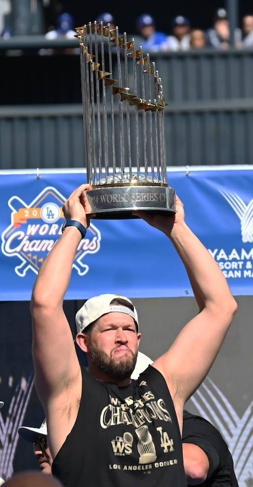 Clayton Kershaw is back for his 18th season with the Dodgers!